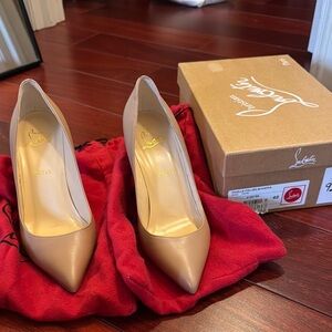 Christian Louboutin Nude Pumps